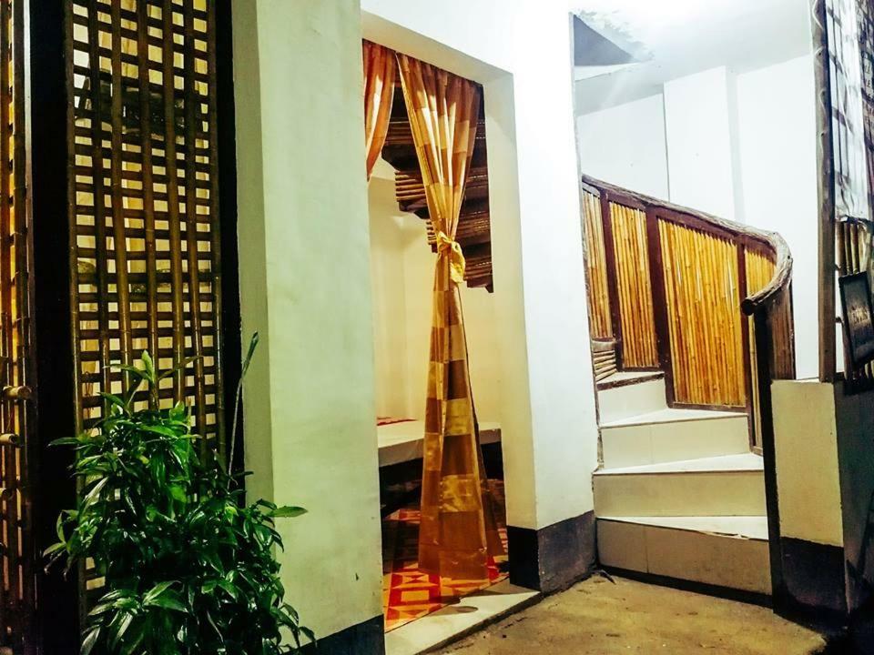 Joyful Guest House Эль-Нидо Экстерьер фото